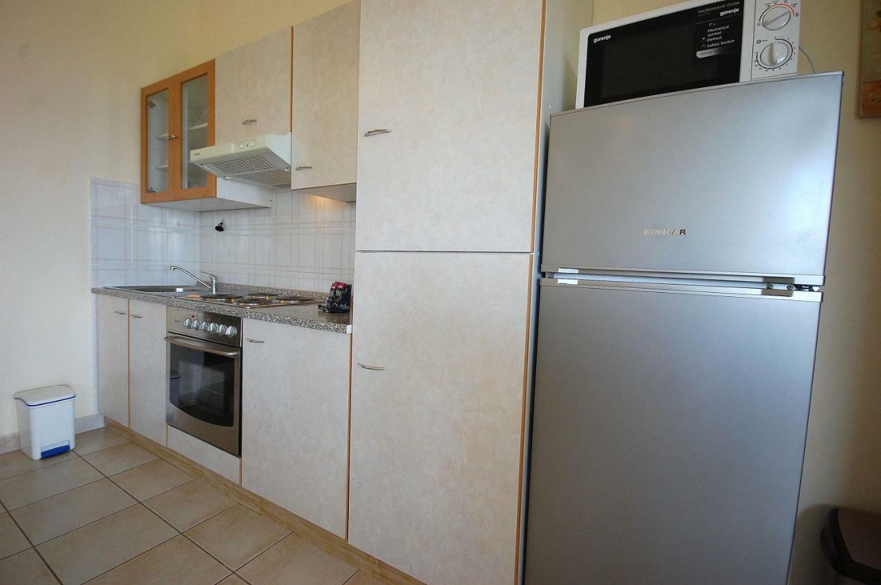 Apartments Nency By El-Pi Tours Malinska Ngoại thất bức ảnh